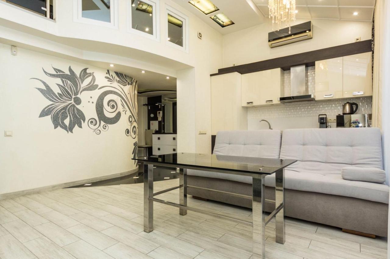 Penthouse On Strada Ismail 58/1 Apartman Kisinyov Kültér fotó